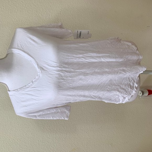 🦄 NEW! Abound XS Washed V-Neck Hi-Lo Tee - Picture 2 of 8